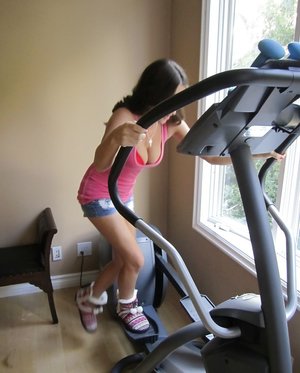 18 year old blond with big tits Aislin wets and fingers her pink slit in a tub